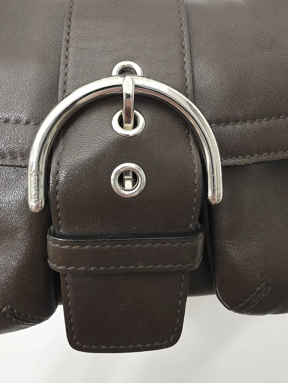 Chocolate Brown Leather Coach Soho Buckle Shoulder Bag Silver Hardware h05s-3653